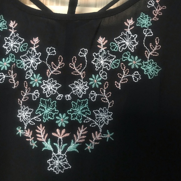 Embroidered Tank with shoulder and back cutouts - Picture 2 of 5